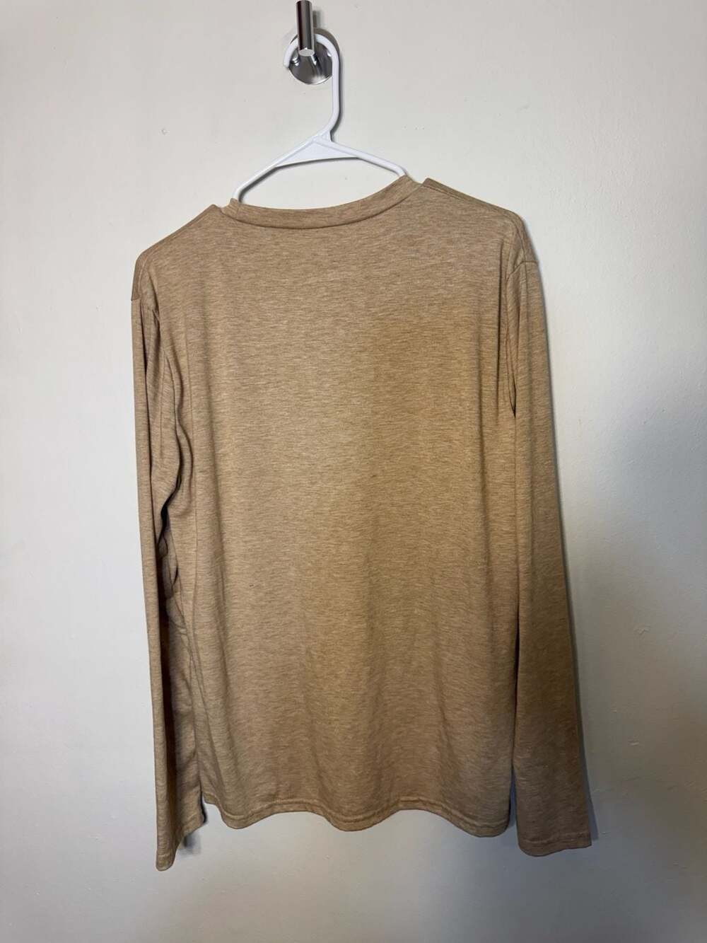 Women's Bee 'Let It Be' Graphic Long Sleeve Crew Neck Top - Picture 6 of 6